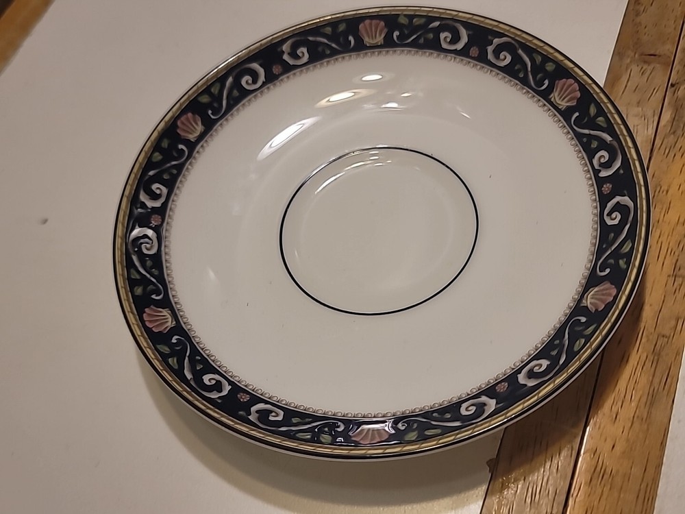 Wedgwood RUNNYMEDE-BLUE 5pc Place Setting(s)Multiple Sets Available