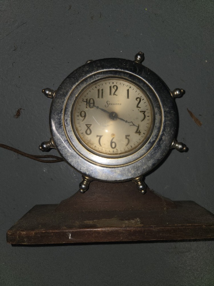 Sessions Ship's Wheel Model M Electric Synchronous Clock
