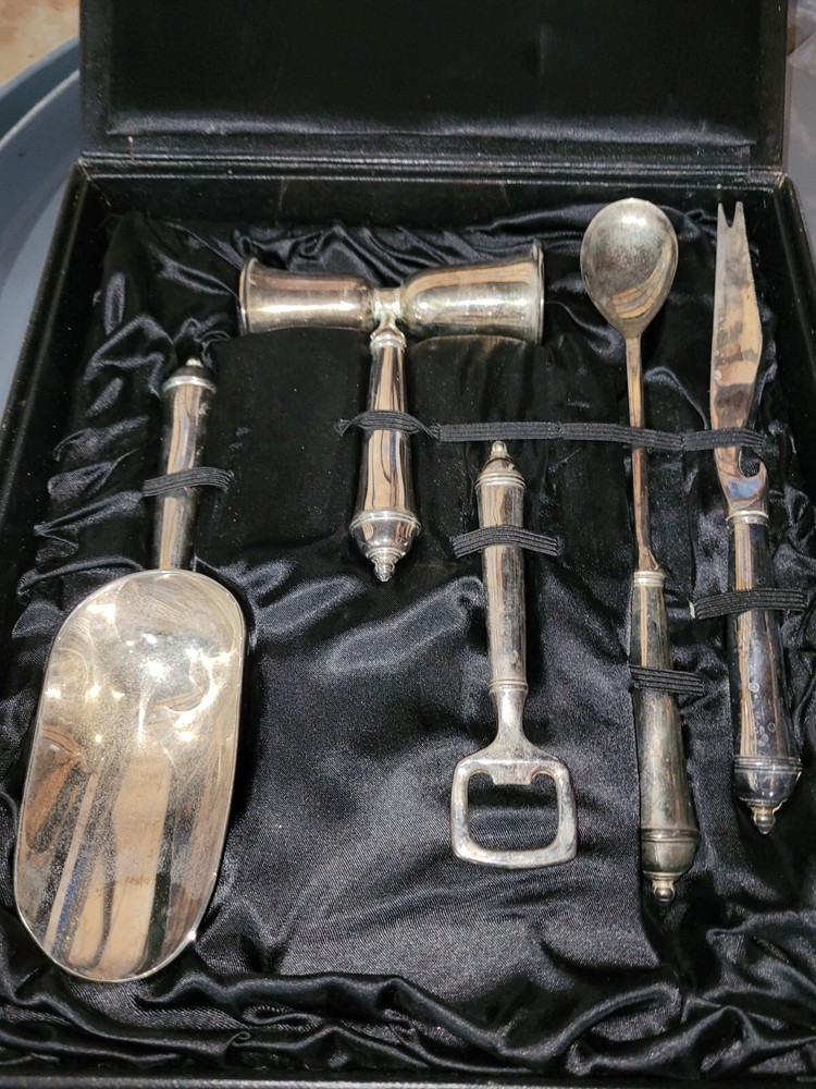 Towle Silverplate 5 Piece Bartender Set In Case
