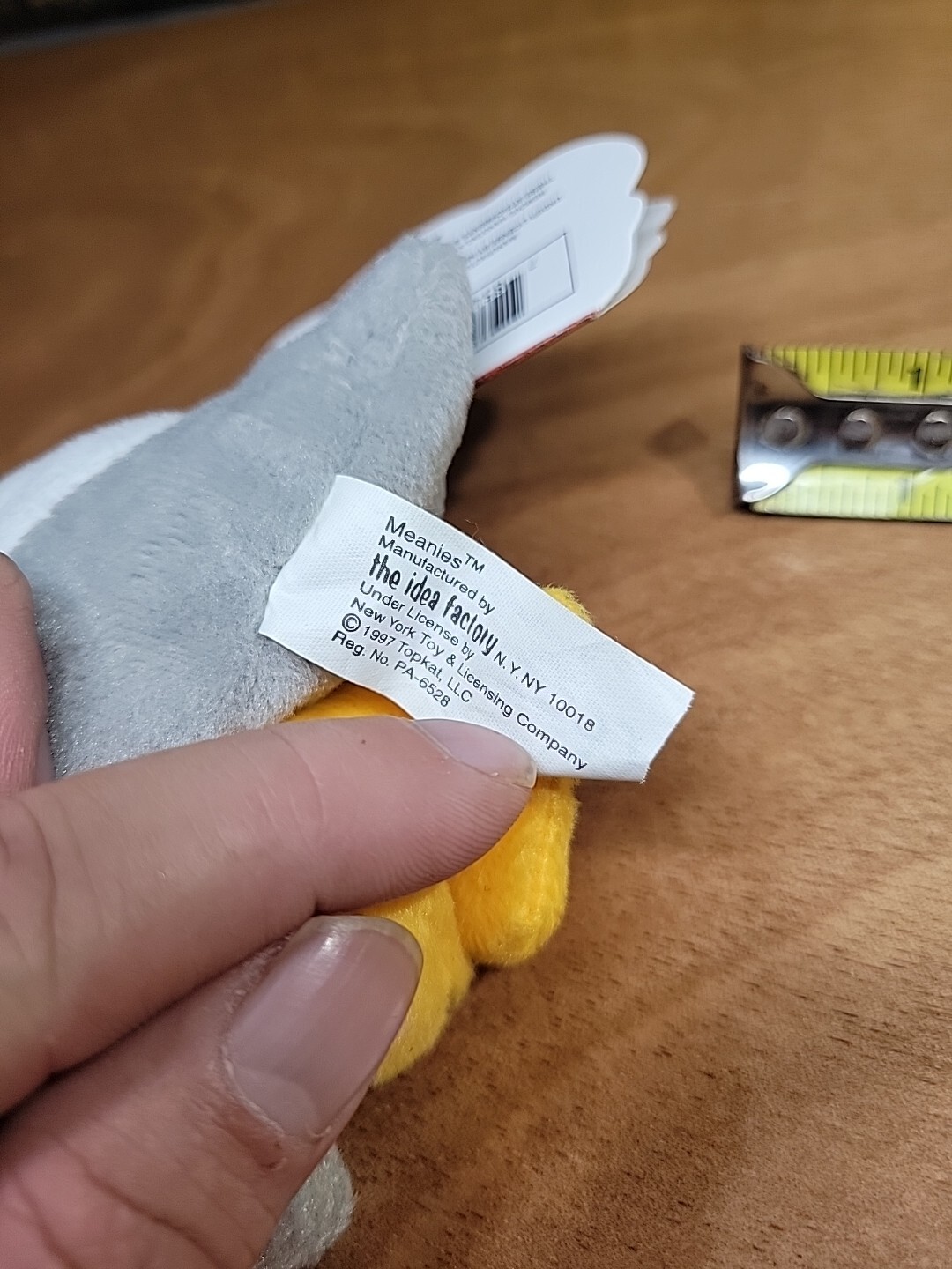 New 1997 Meanies Beanie Peter Gotta Peagull Crude Toilet Plush Series 1