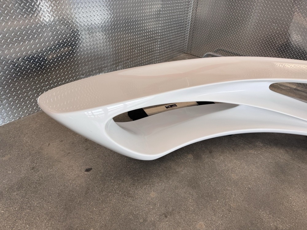 Established and Sons, Amanda Levete/Future Systems Drift Bench White