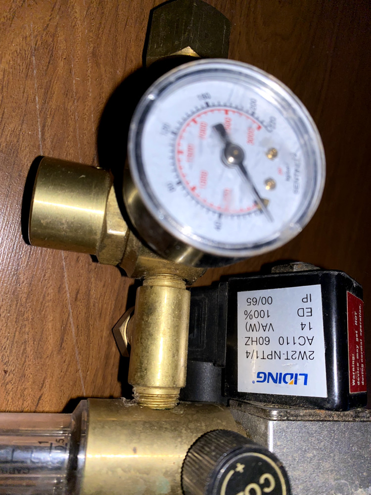 CO2 Regulator Liding 2W2T 110v 60hz Carbon Dioxide