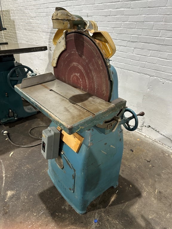 MASTER 24" DISC SANDER - Angling Table