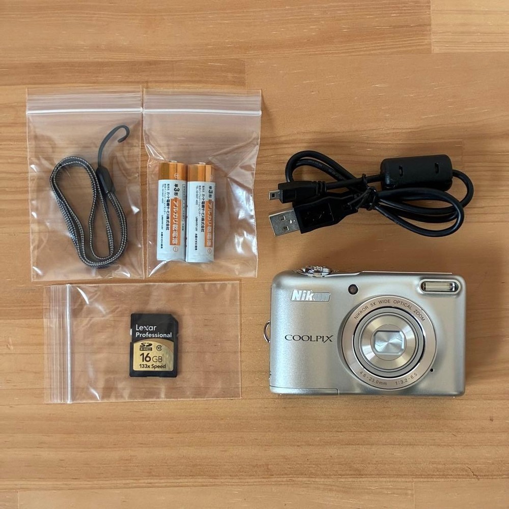 Nikon COOLPIX L30 20MP Compact Digital Camera Tested with Accessories