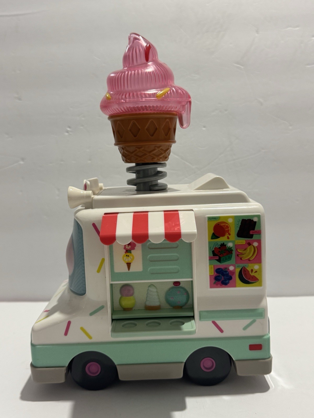 Go! Go! Cory Carson Two Scoops Eileen Ice Cream Truck Netflix - WORKS