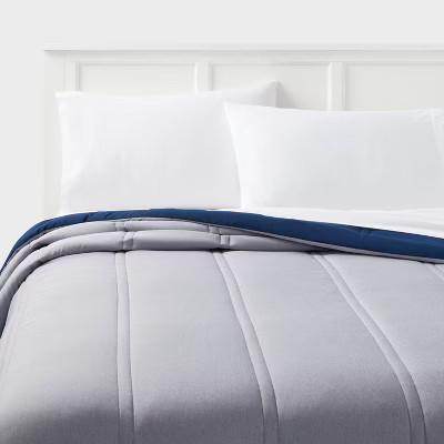 King Lofty Microfiber Comforter Dark Blue Denim Heather - Room Essentials: