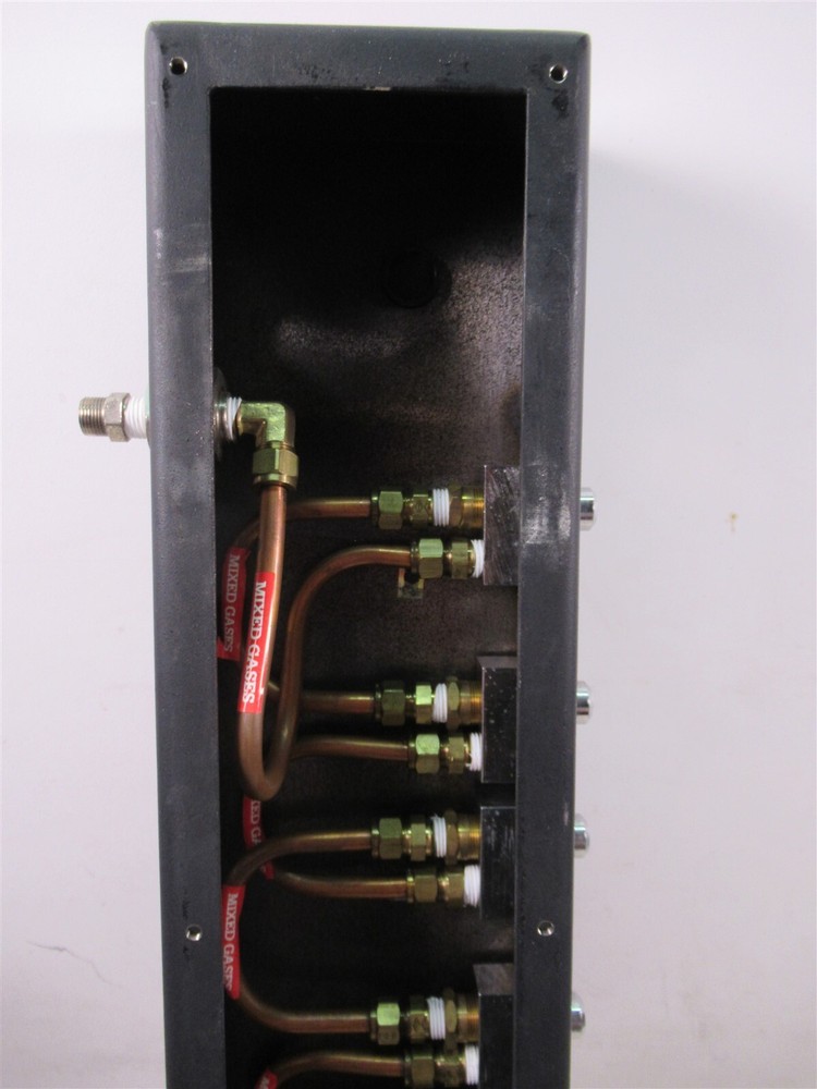 Ohmeda 8000 Anesthesia System Gas Distribution Bar For Machine