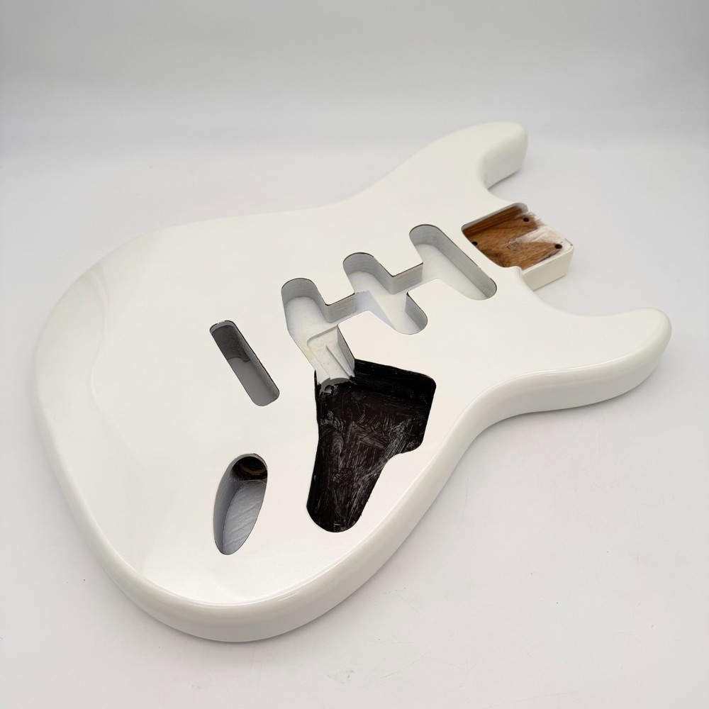 HooDoo Stratocaster Body Ash Pearl Metallic hsb5345