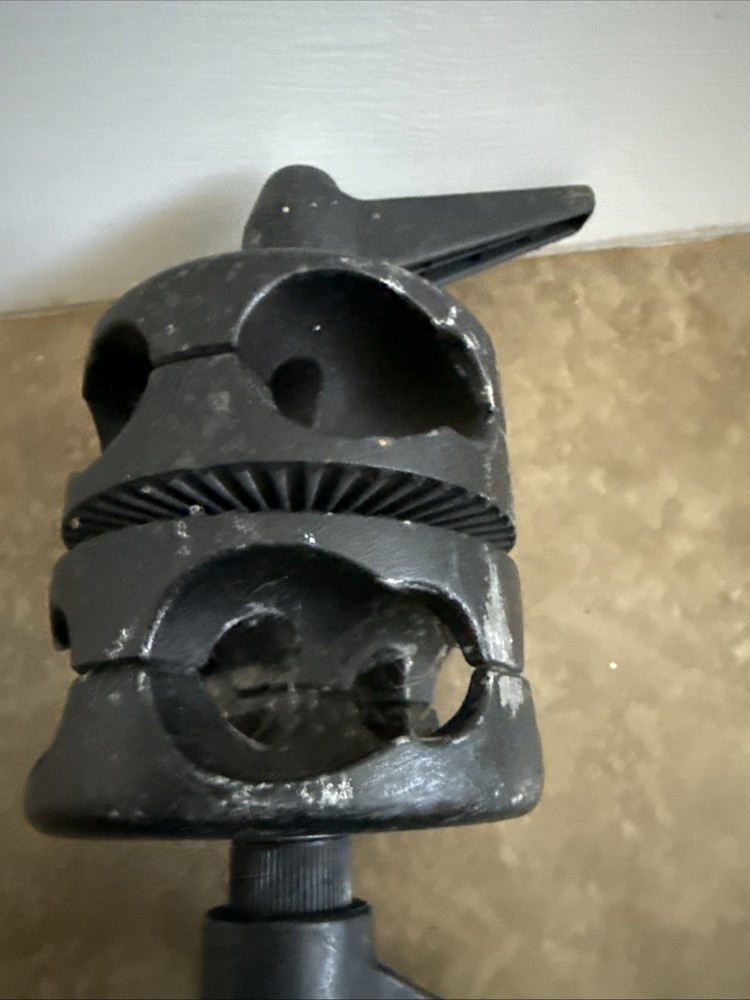 Manfrotto - 124 Pivot Clamp for 3085 Boom