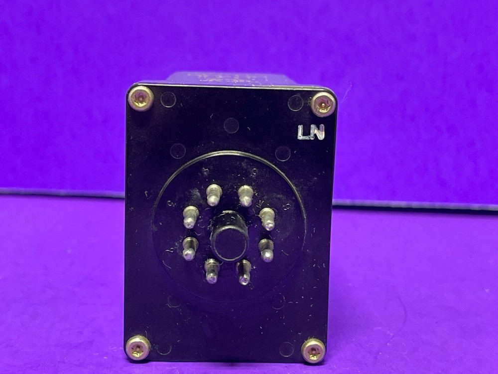 Square D 8501 JCK-13 Solid State Timing Relay On Delay 0.6-60 Sec