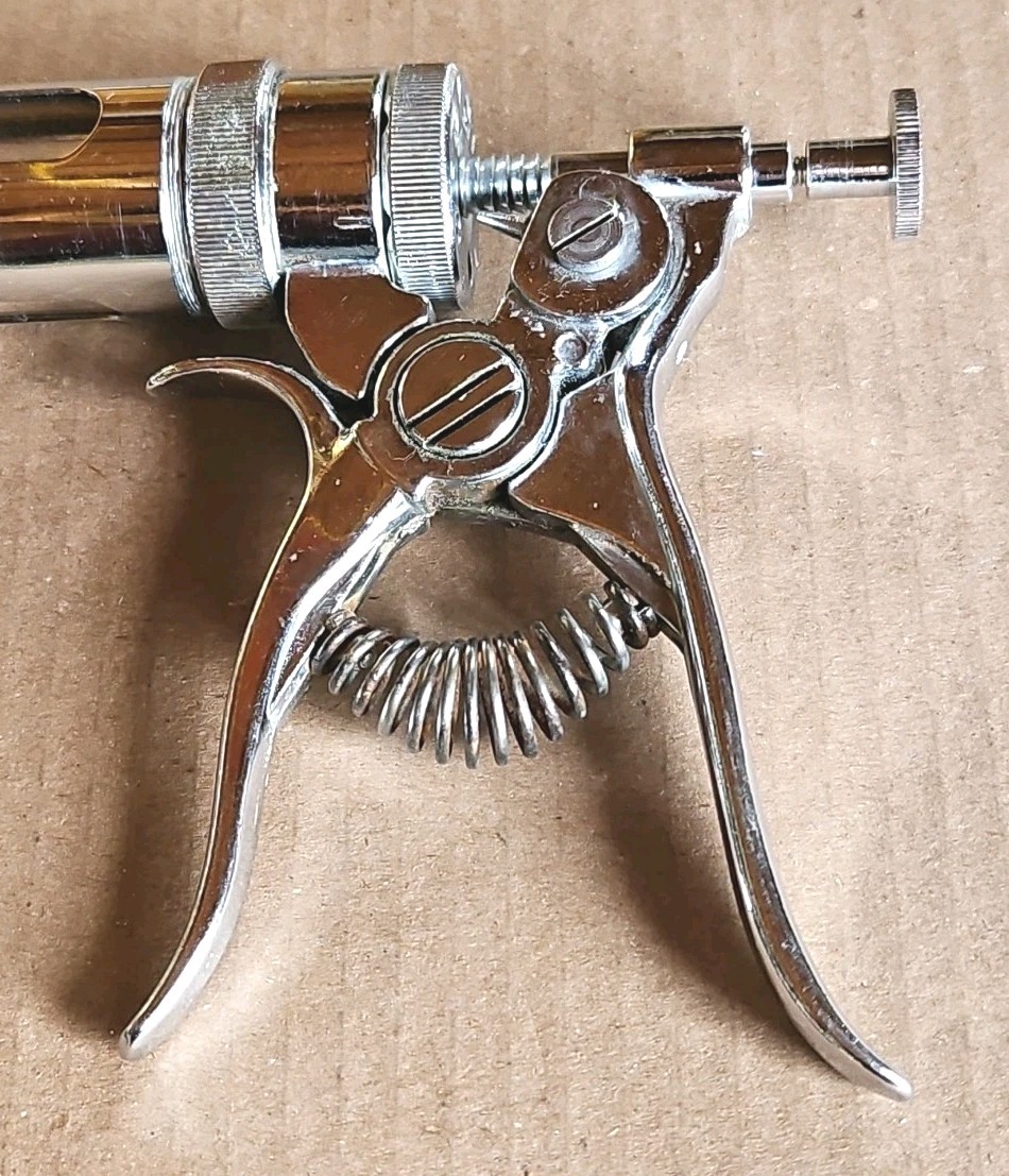 Ideal Instrument 50 cc Mega Shot Pistol Grip Livestock Syringe Pre-Owned