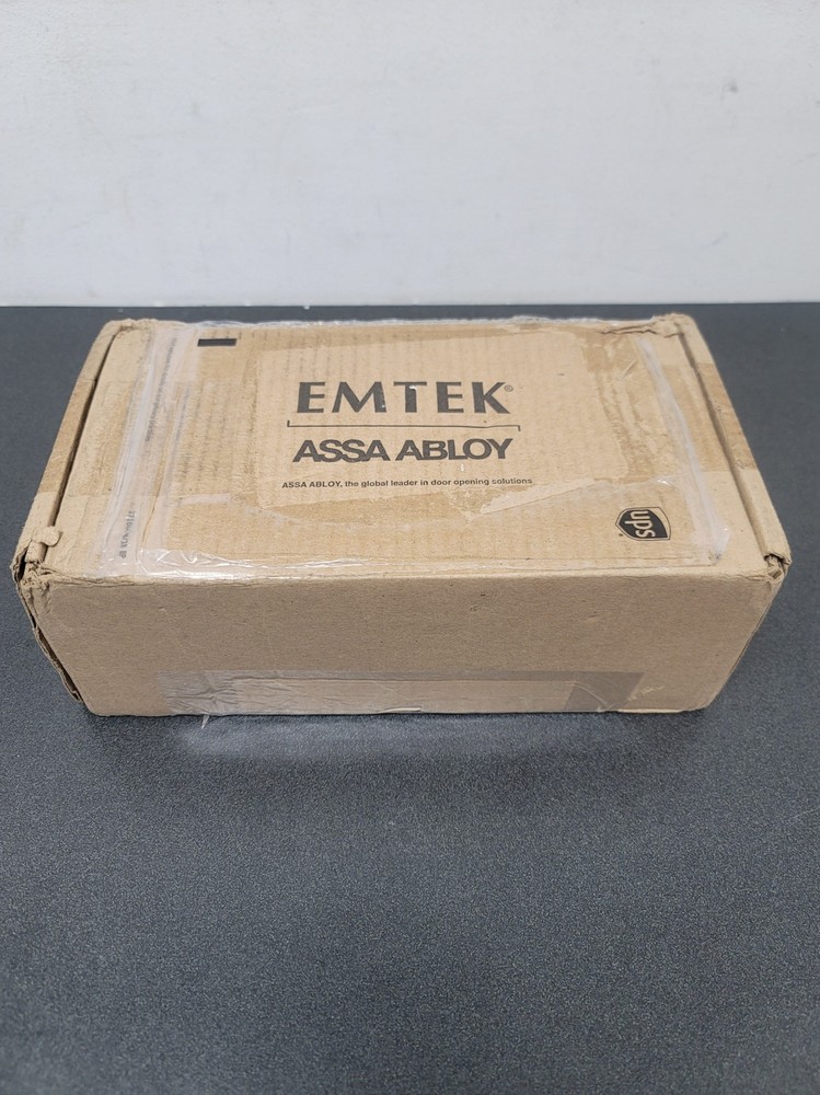 Emtek Stretto Rectangular 11 Inch Tall Single Cylinder Slideplate Entry Set