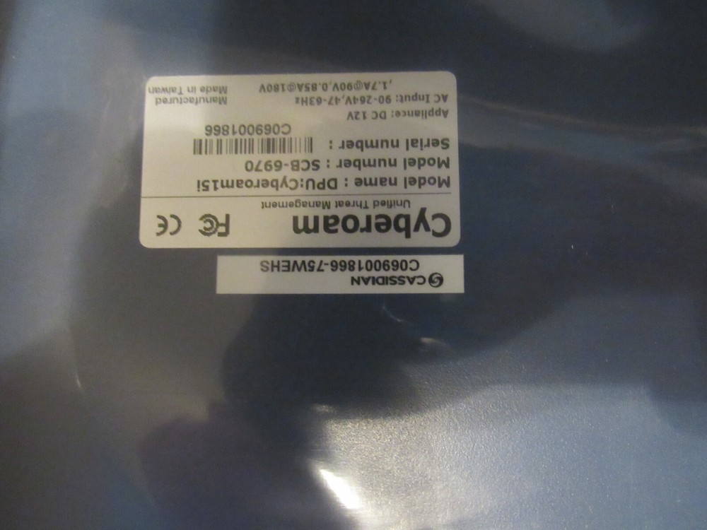 Cyberoam CR15i UTM Appliance