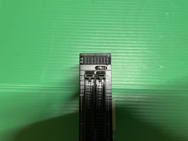 OMRON CJ1W-OD262 Transistor Output Unit PLC Module Excellent USED