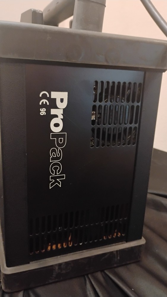 Profoto ProPack 1200ws Generator