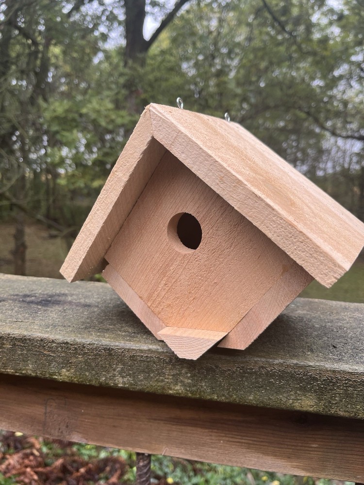 Cedar Wren House - Hanging