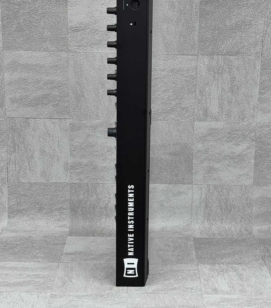 NATIVE INSTRUMENTS KOMPLETE KONTROL S61 Control Keyboard from Japan