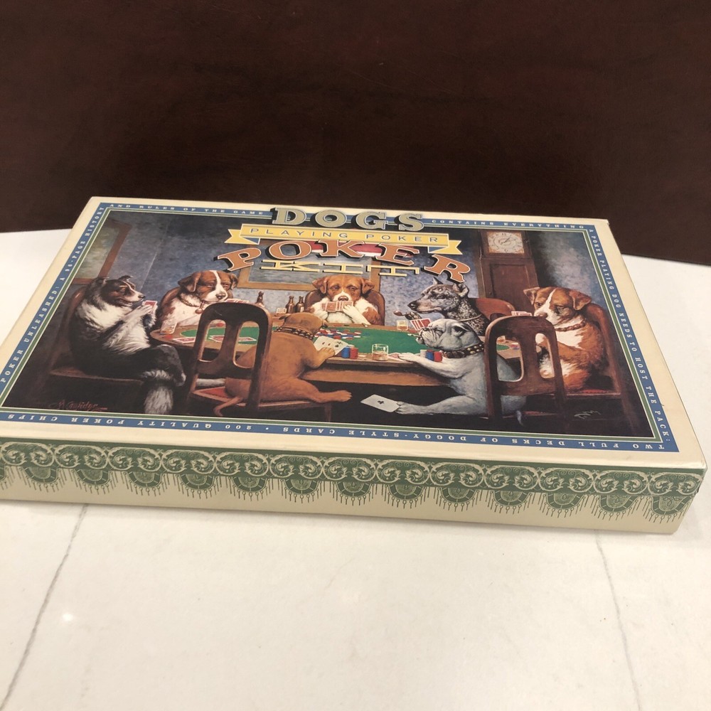 Dogs Playing Poker , Poker Set Kit