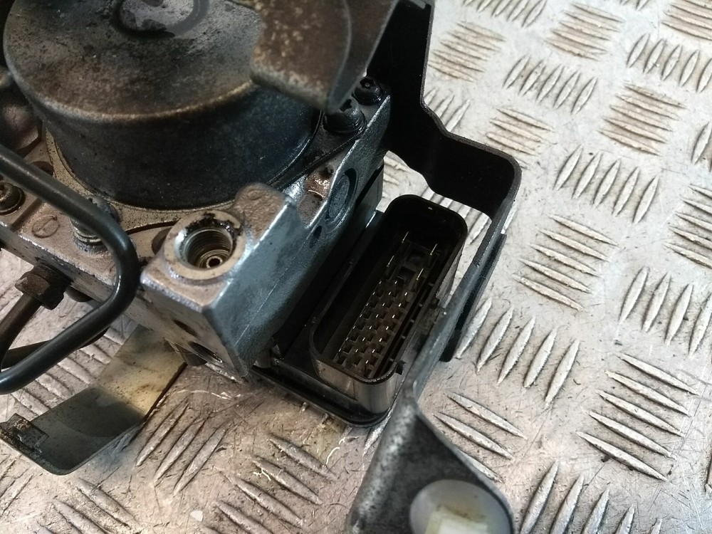 2012 HONDA NC 700 X A-C ABS Pump