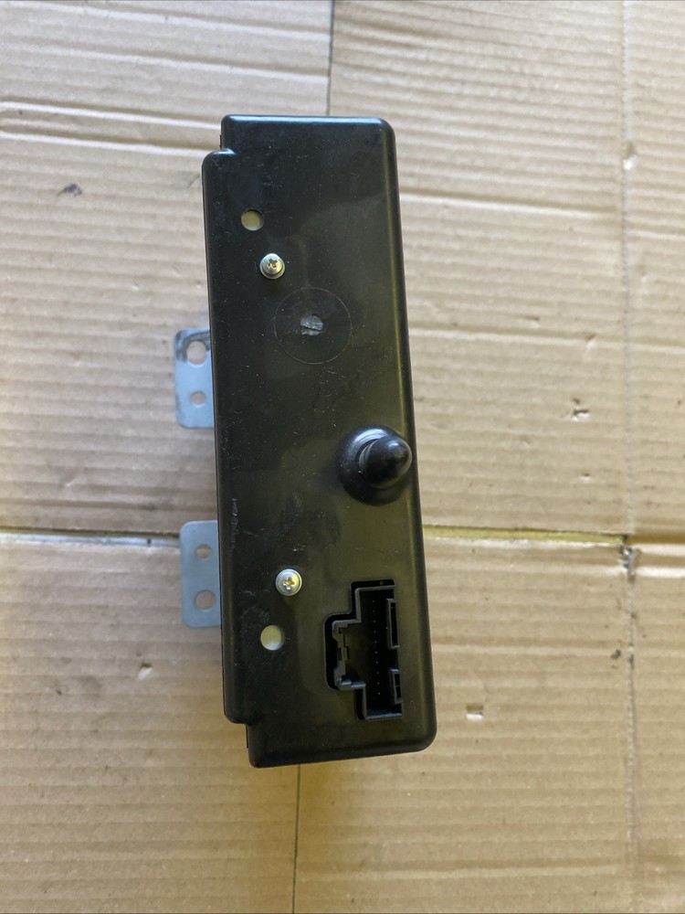 Vauxhall Insignia 13-17 Cd Changer Module 13590746