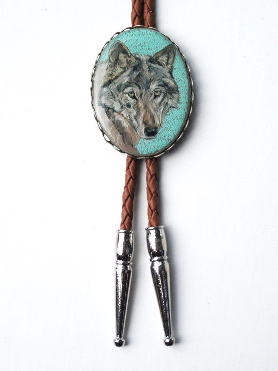 Wolf Classic Western Bolo Tie