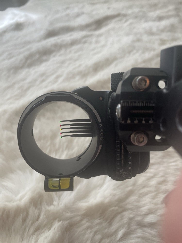 Axcel 5-Pin Fixed Pin Archery Sight Adjustable Compound Bow Black