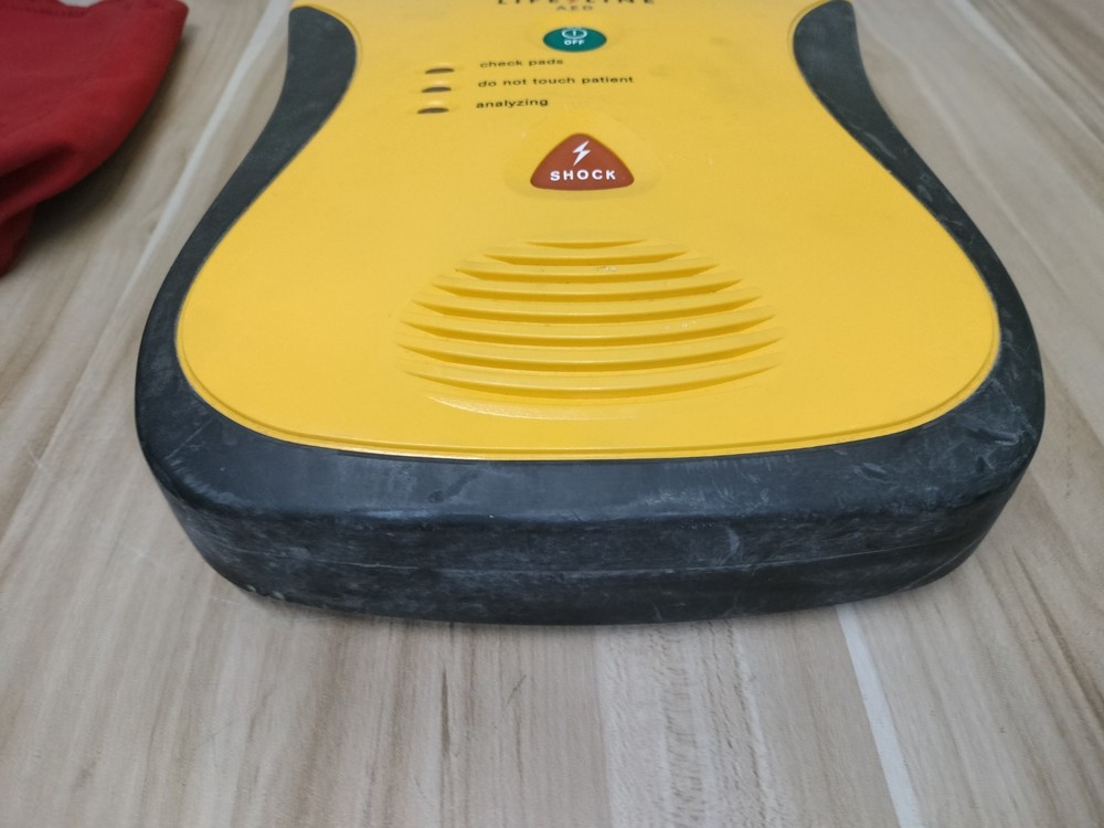 Defibtech Lifeline AED DDU-100 DDU-100A