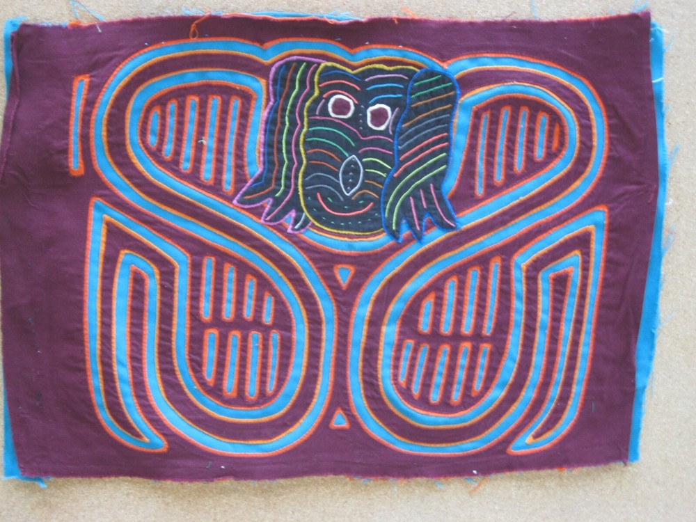 Kuna Native Hand-Stitch Panama Mola E1204 (B) Floating Cloud