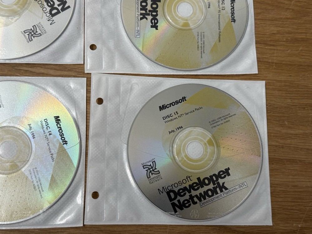 Microsoft Developer Network Office Test Platform INTL July 1996 15 Discs