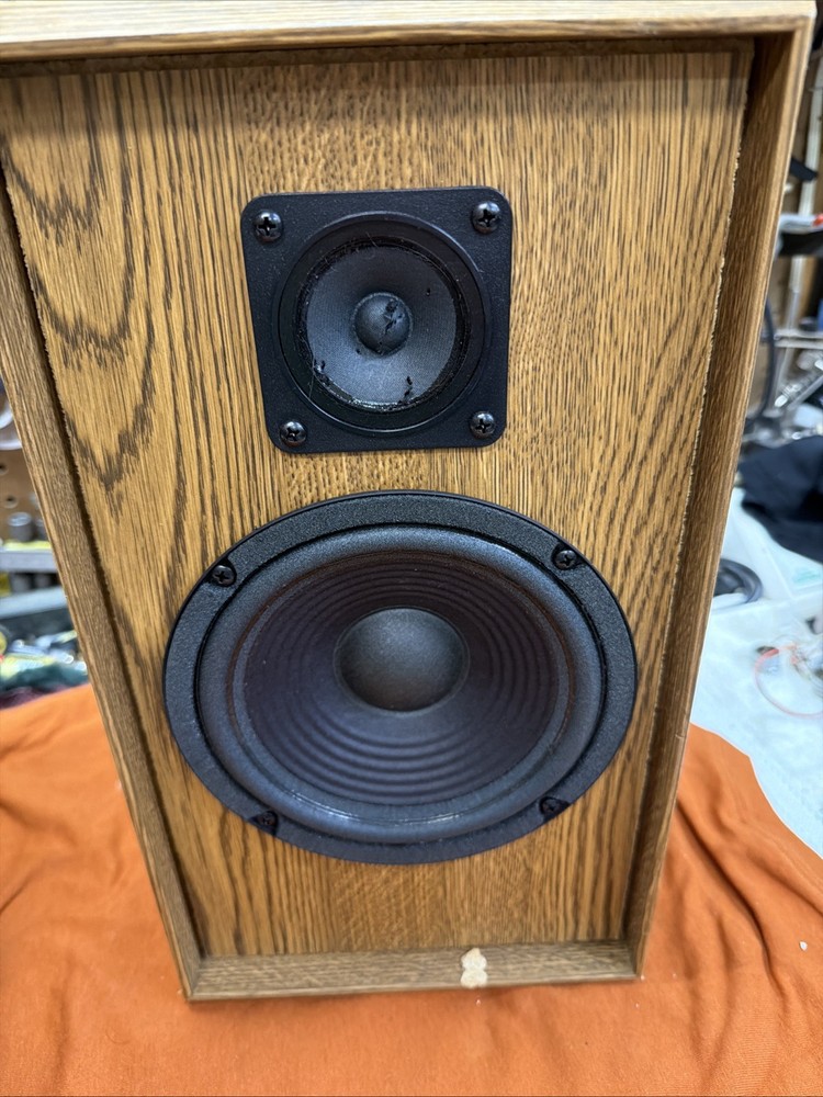 Memorex M-2100 Pair Speakers