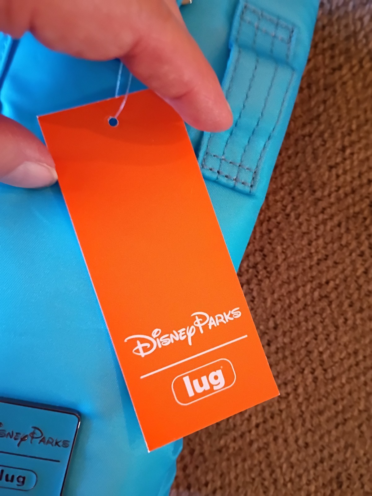 2025 Disney Parks Lug Bottle Holder Crossbody Bag DCA Food & Wine Mickey NWT