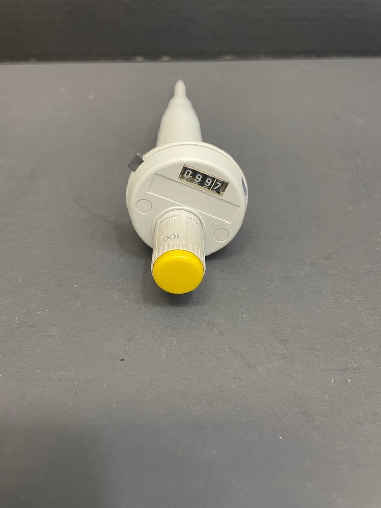 Eppendorf Reference Pipette Adjustable 100 ul Single Channel