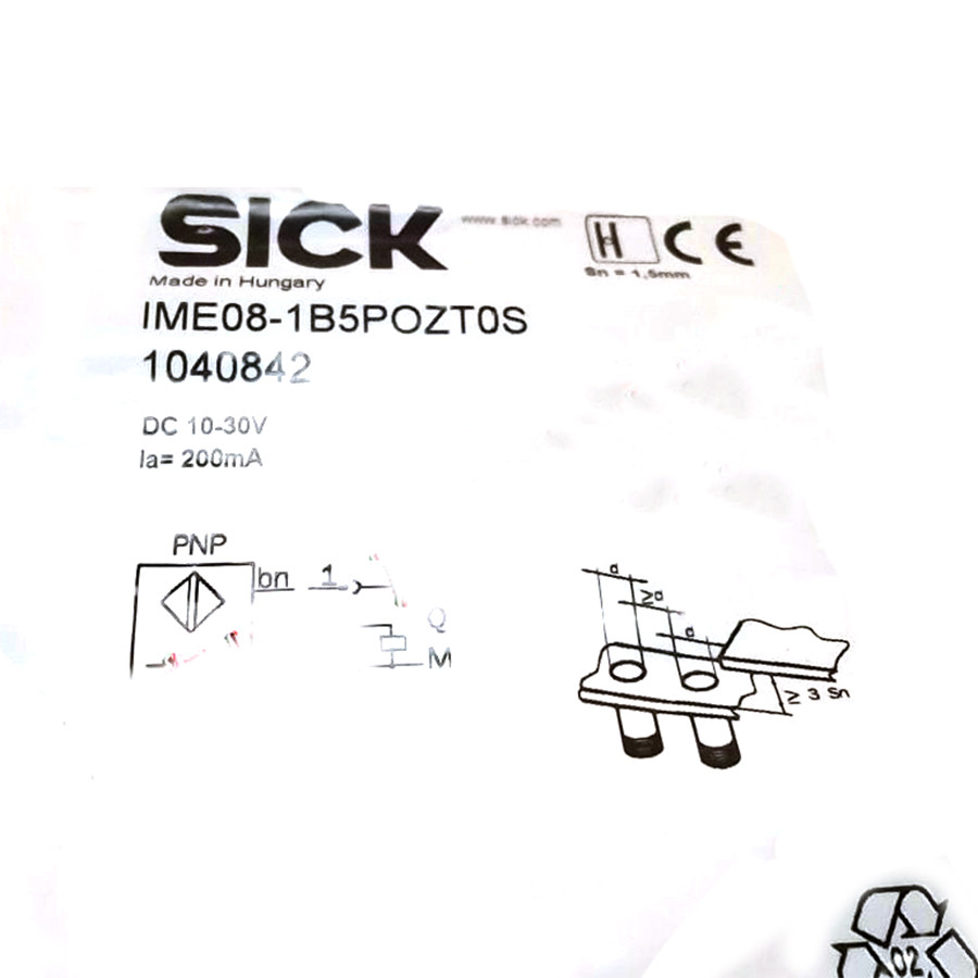SICK  IM30-10BDS-ZW1 Cylindrical thread design  New