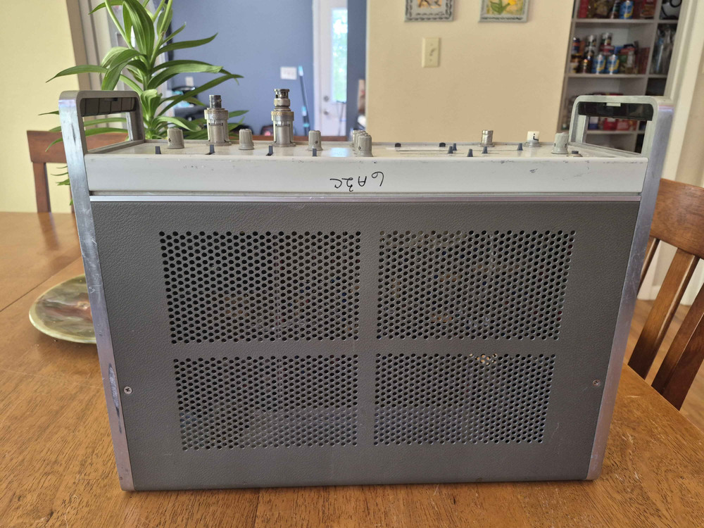 Hewlett Packard 8008A Pulse Generator