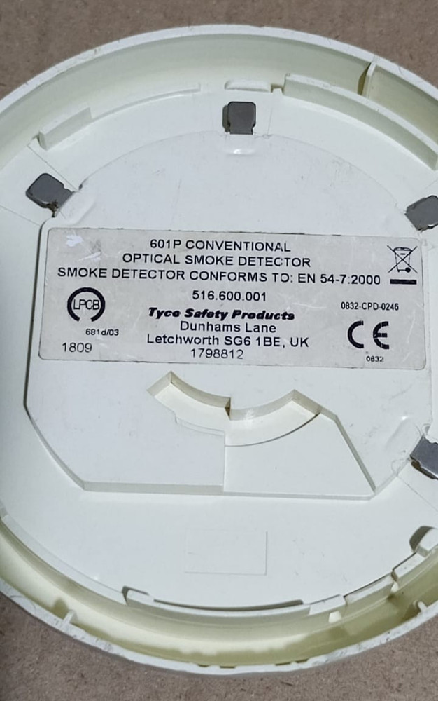 TYCO 601P CONVENTIONAL OPTICAL SMOKE DETECTOR