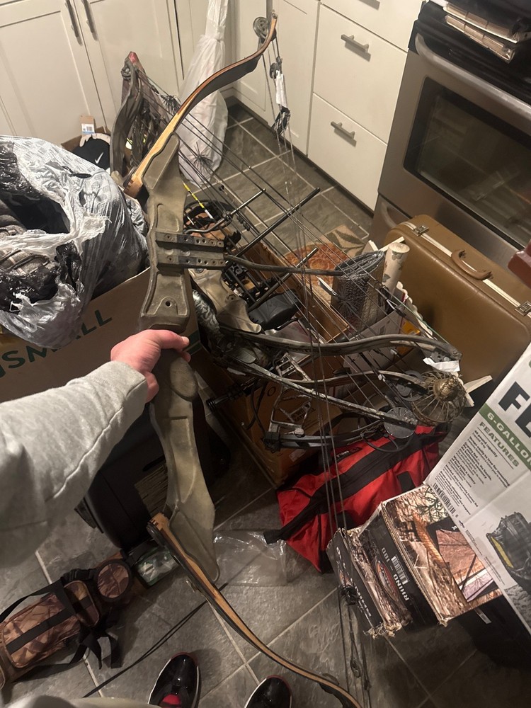 golden eagle vintage bow