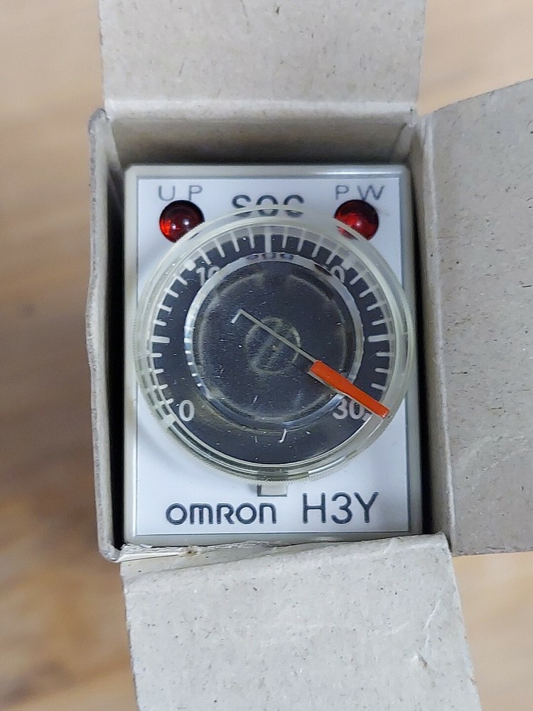 OMRON H3Y-4 New 30 Second Timer (YE135)