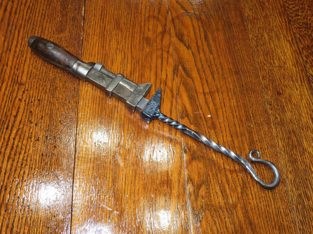 Blacksmith Twisting Wrench