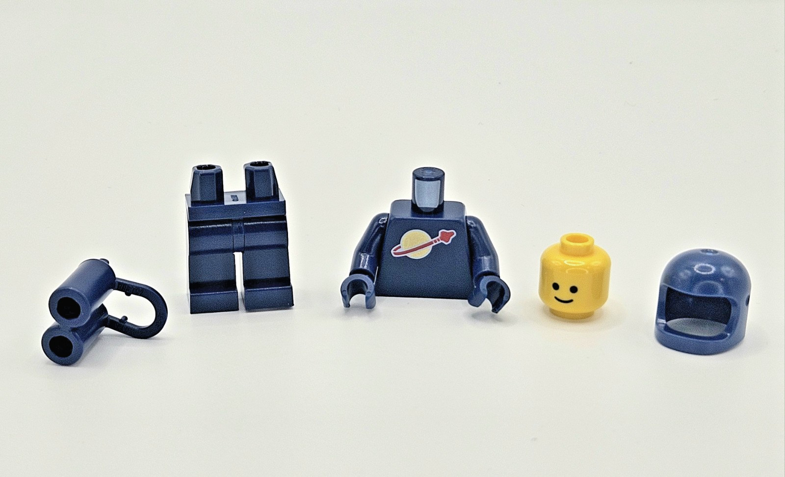 LEGO® Classic Space Dark Blue Minifigure w/Tanks – NEW Genuine LEGO® Parts