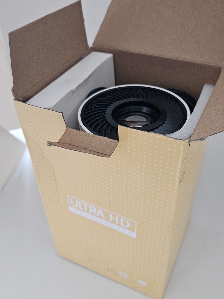 Led Source Ultra HD MultiMedia Projector High Dynamic Range White