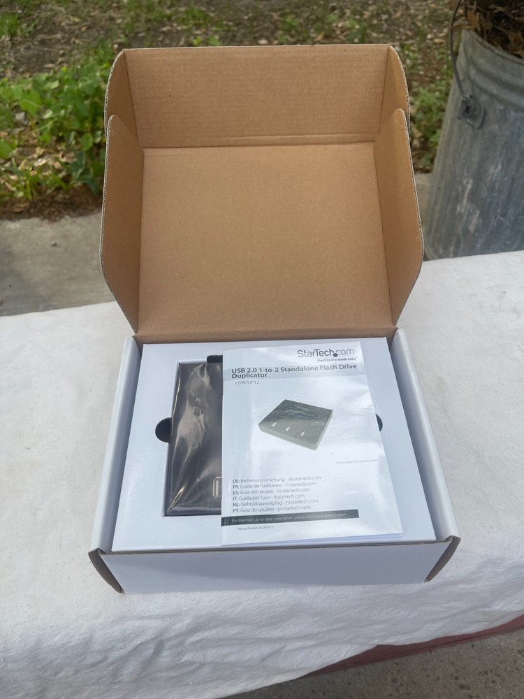 StarTech USBDUP12 1:2 USB 2.0 Duplicator & Eraser