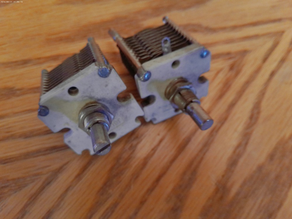 Pair of Similar Johnson Transmitting Capacitors Each 75pf