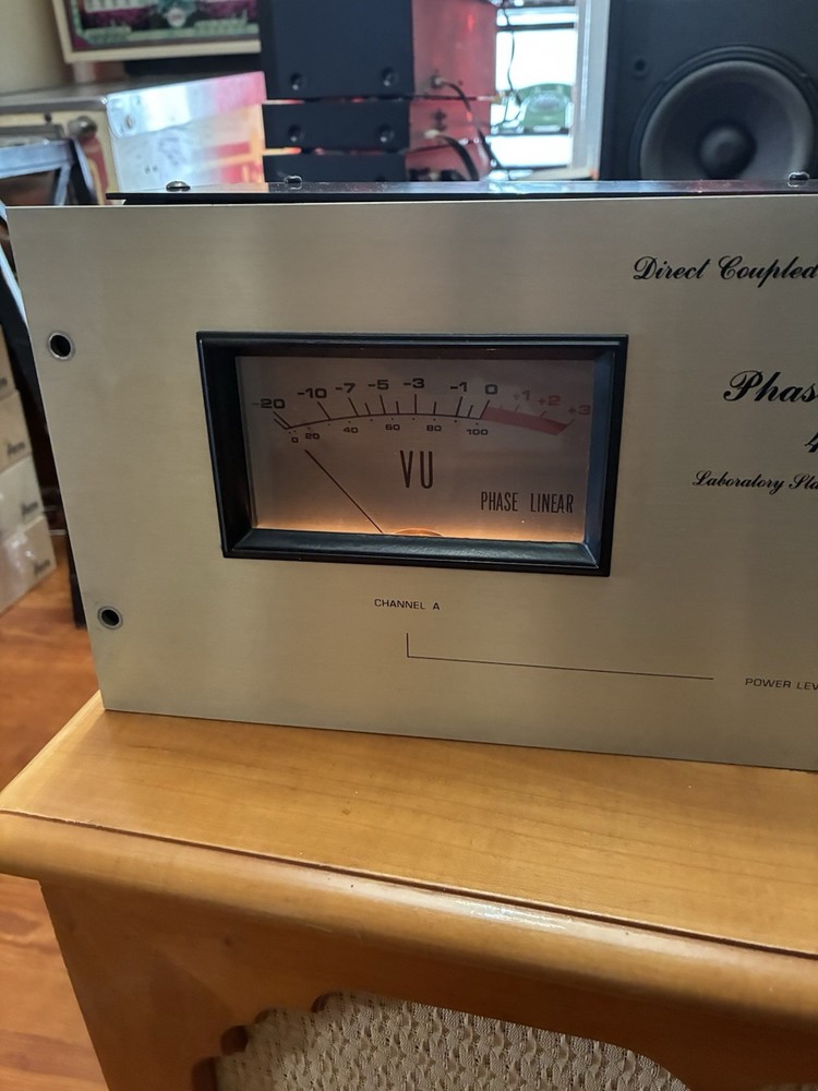 Vintage Phase Linear 400 Power Direct Coupled Solid State Amp Powers On AS-IS
