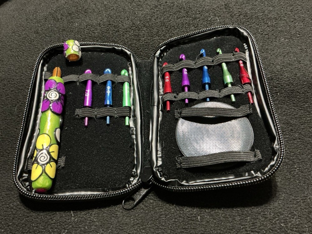 Interchangeable Polymer Clay/Aluminum Handle Crochet Set
