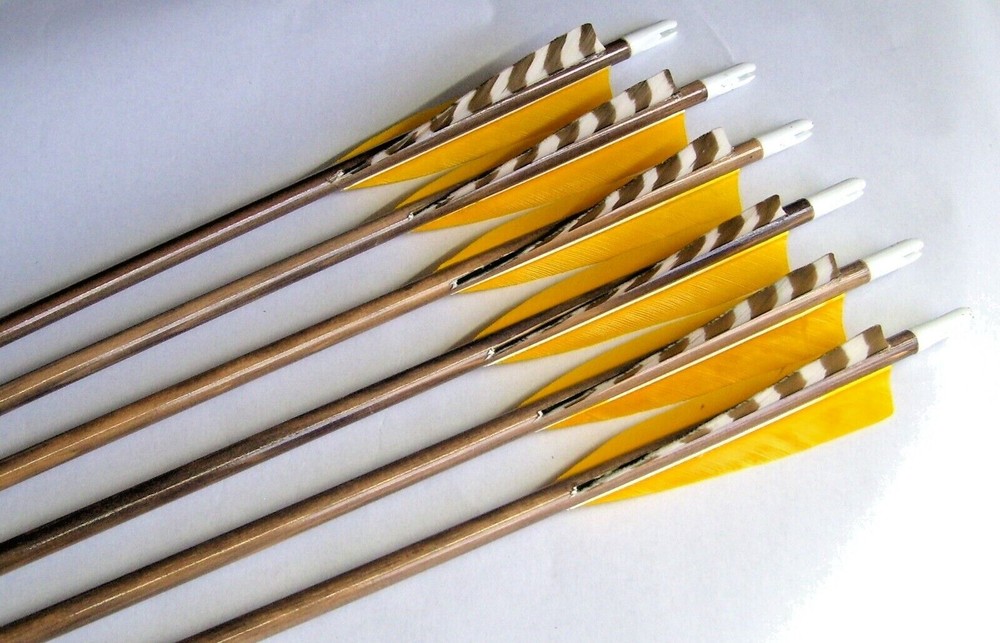 6 MATCHED WOOD ARROWS  31"