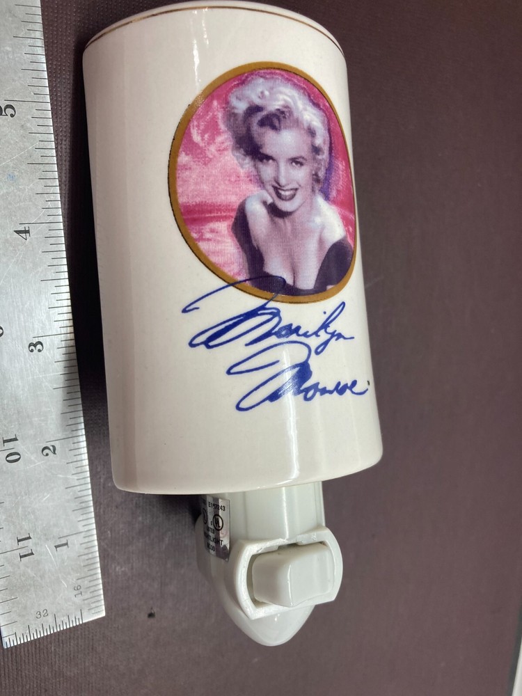 Marilyn Monroe Plug in Ceramic night light