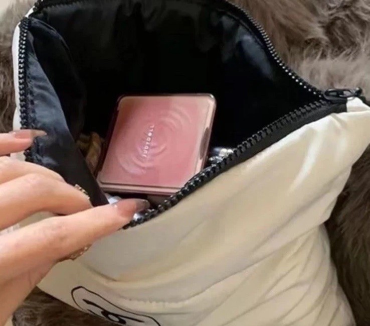 Beauty Pouch White Chanel VIP Cosmetic Makeup Case Organizer New