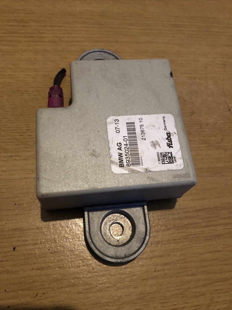 BMW 5 SERIES E60 E61 2003-2010 ANTENNA AMPLIFIER MODULE 693502401