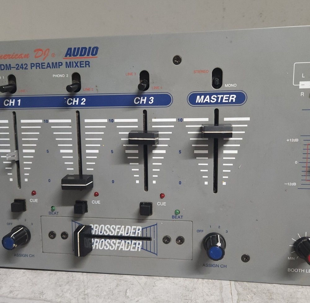 American DJ Audio XDM-242 Missing Knobs SEE PICS
