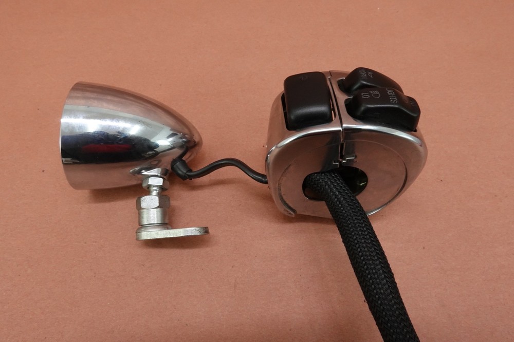 2005-2006 Harley Davidson FXDWGI Dyna Wide Glide Left Control Switch & Blinker